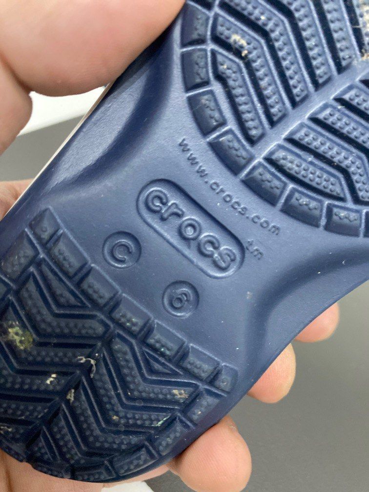 Crocs flipflops (Category: Babies & Kids Fashion) located in Paranaque City. Submitted by johnber (Listing ID 1228742031, Image 3). Description: Size c6 13-14cm .