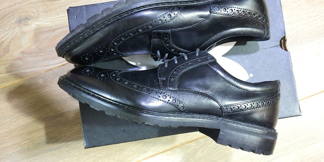Where can i buy cheap ecco sandals near me