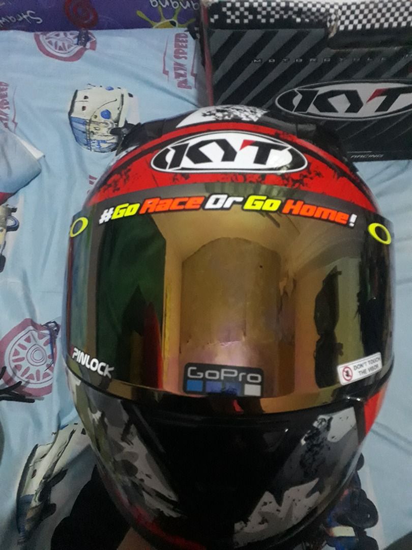 Helm KYT R10 Aquamarine on Carousell