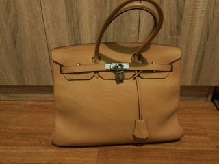 HERMÈS Authentic Bag