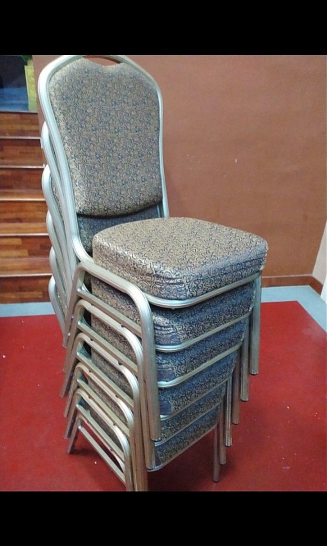 Used hotel banquet best sale chairs for sale