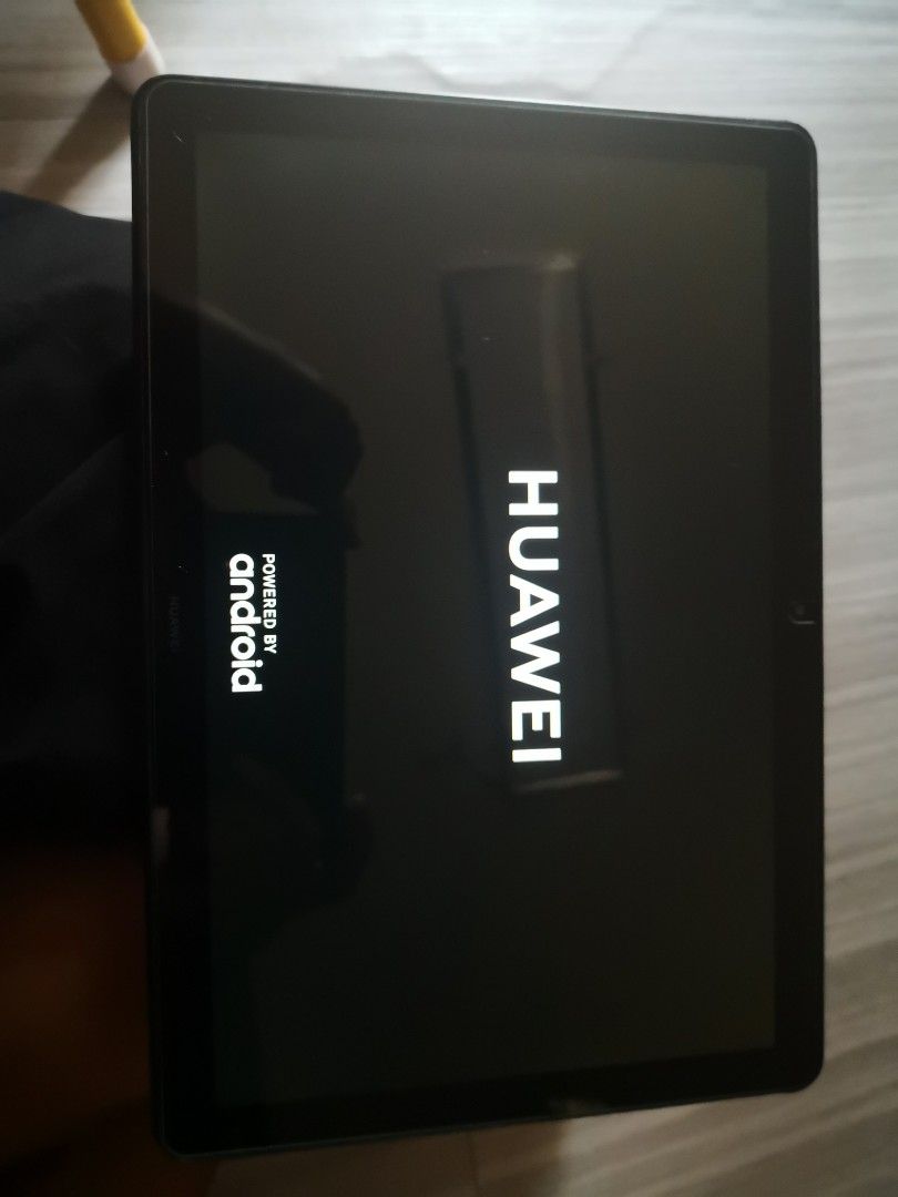 Huawei mediapad t5, Mobile Phones & Gadgets, Tablets, Android on Carousell