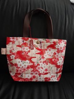 (Category: ) located in . Submitted by handmadewithlove (Listing ID 1228829373, Image 1). Description: .