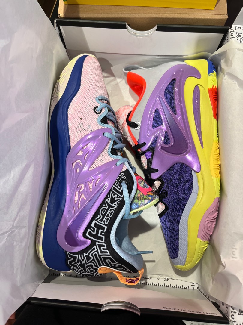 KD MISMATCH COLORWAY (BASKETBALL SHOES) on Carousell