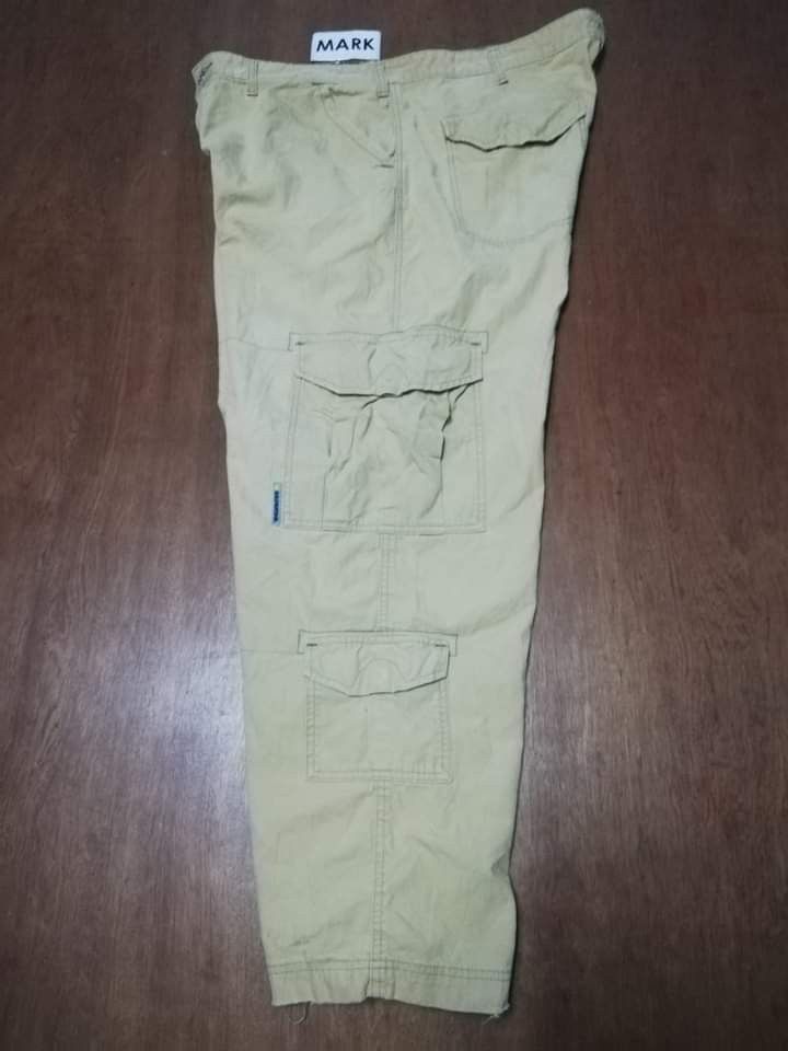 Levis cargo pants, Men's Fashion, Bottoms, Jeans on Carousell