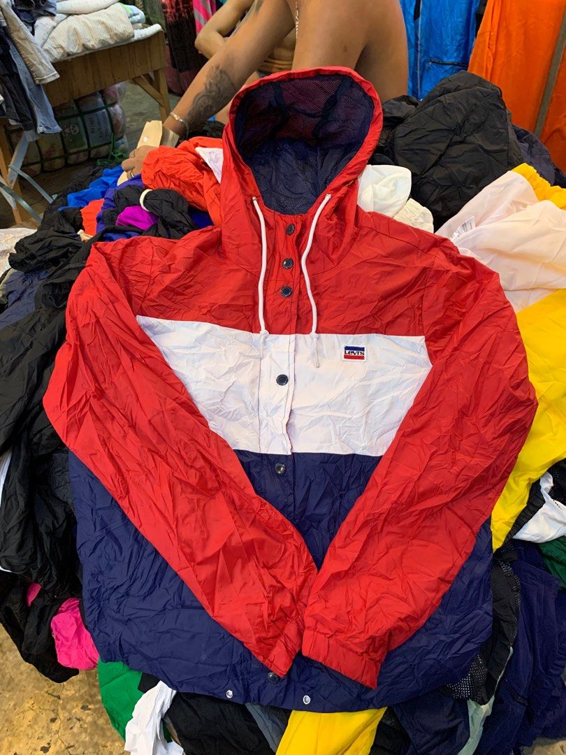 Levi's windbreaker jacket store