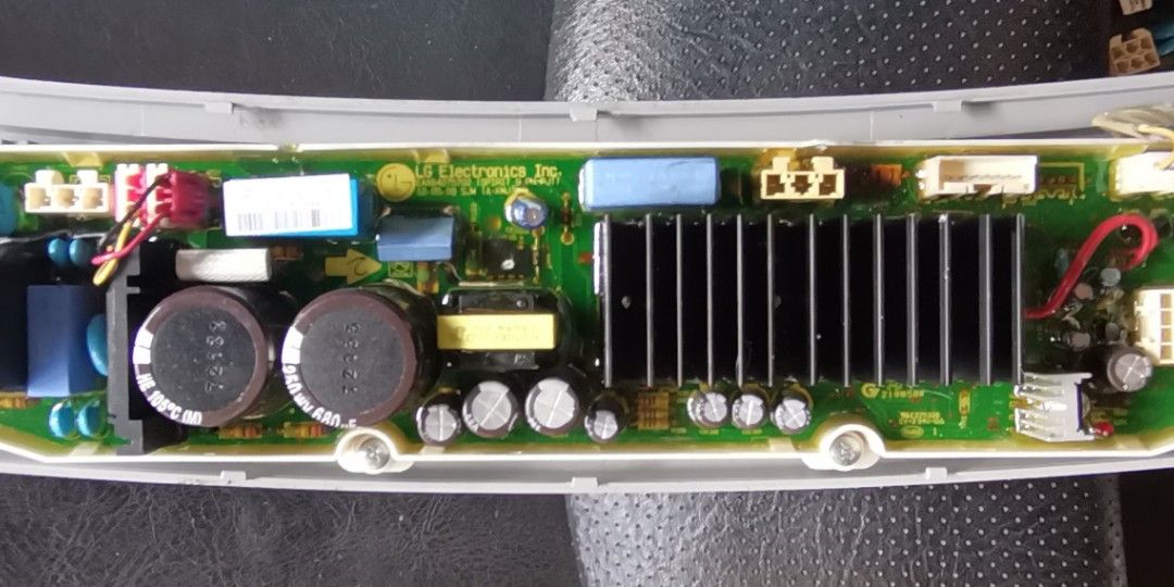 LG washing machine inverter board (Category: Washing Machines and Dryers) located in Manila. Submitted by latestproduct (Listing ID 1228814342, Image 1). Description: LG washing machine inverter board 09331240862.