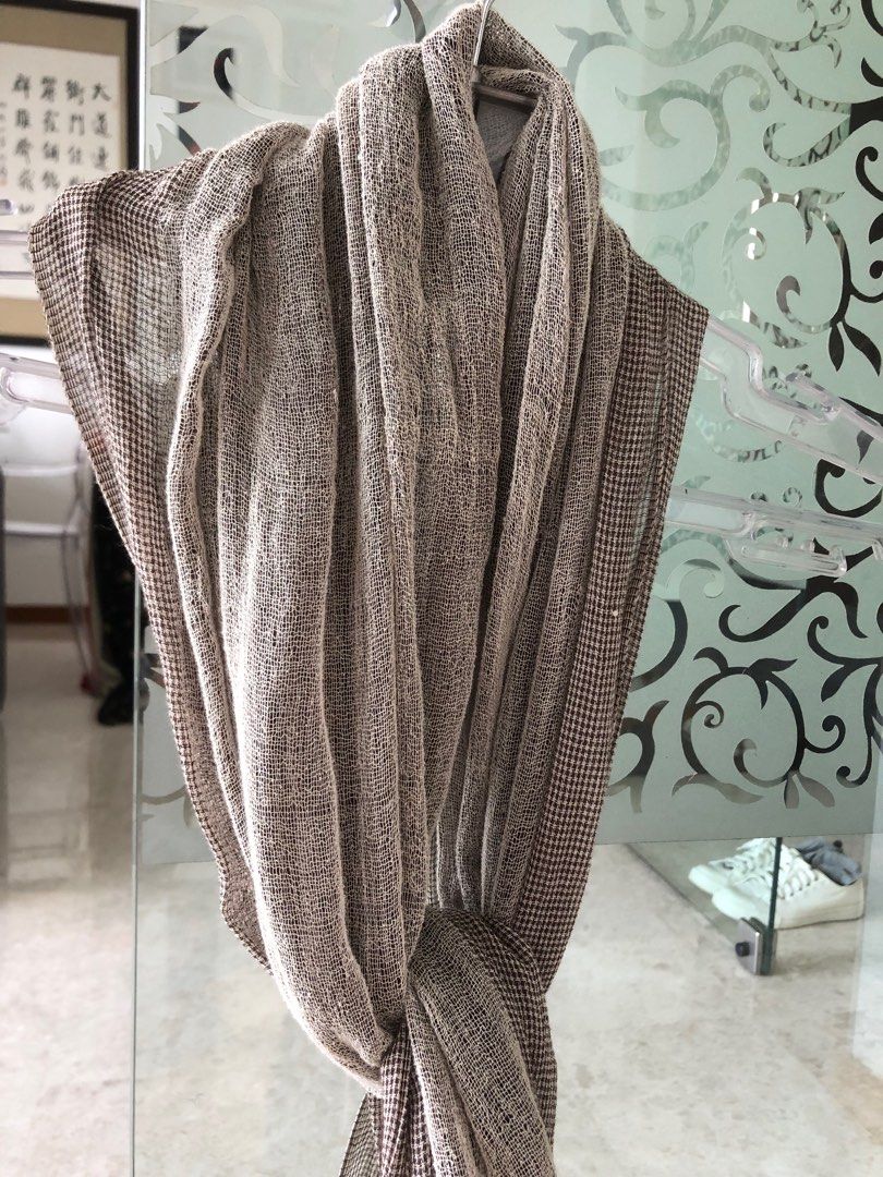 Rugged light brown comfy scarf, Women's Fashion, Watches u0026 Accessories,  Scarves on Carousell