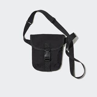 LOOKING FOR THIS TYPE OF BAG FROM UNIQLO