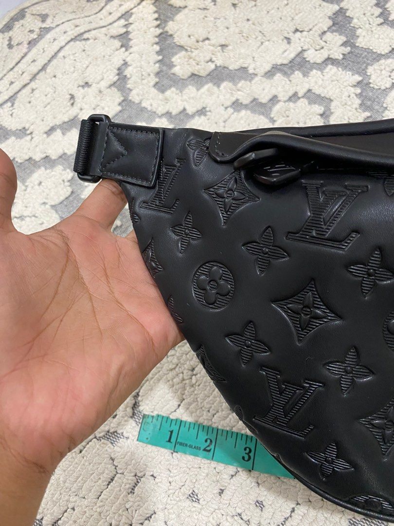 Louis Vuitton Shadow Black Discovery Bumbag Review (Virgil Abloh