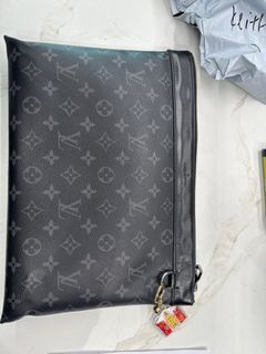 LOUIS VUITTON -vs- GUCCI Toiletry Pouch, $1000 Savings, Gucci and LV Hack  & more!