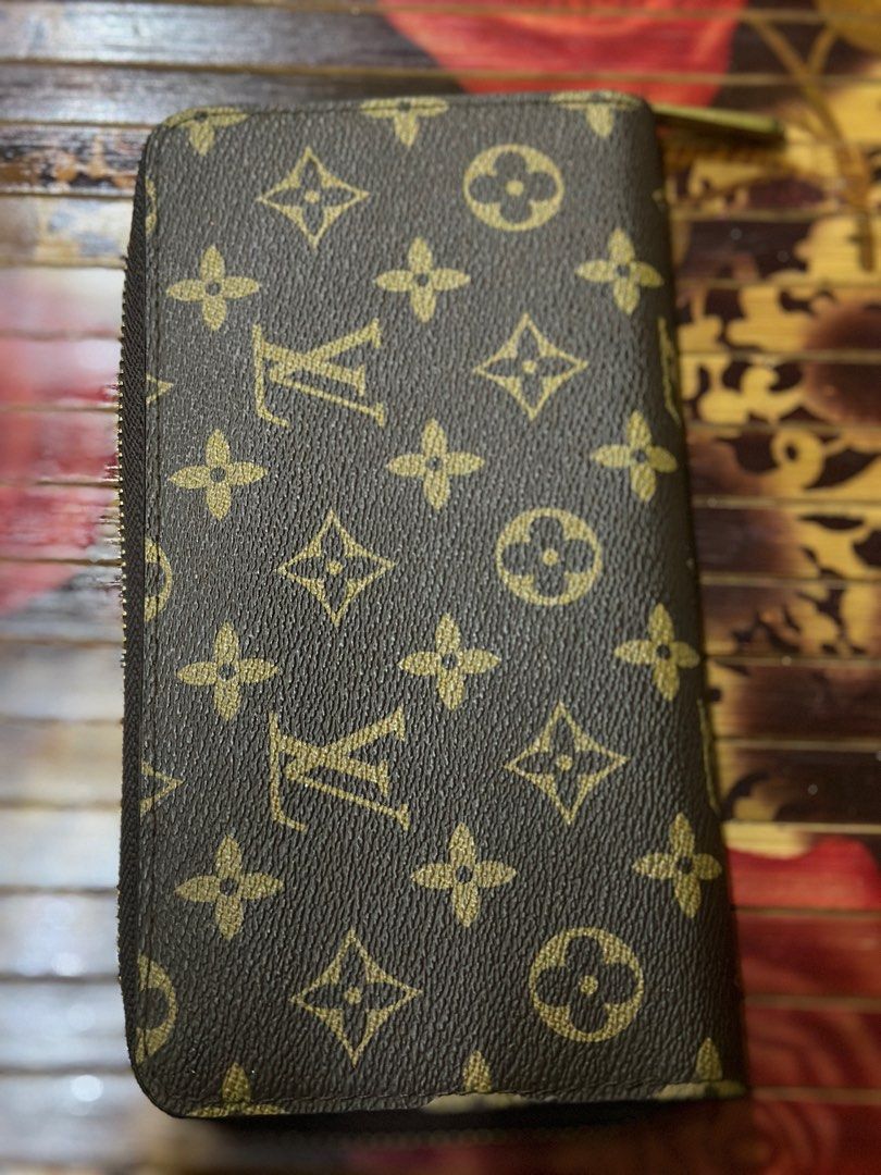 Lv purse monogram (bundle item), Women's Fashion, Bags & Wallets