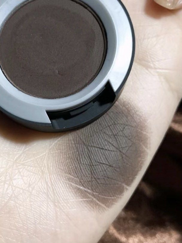 MAC Give A Glam Powder Kiss Soft Matte Eye Shadow on Carousell