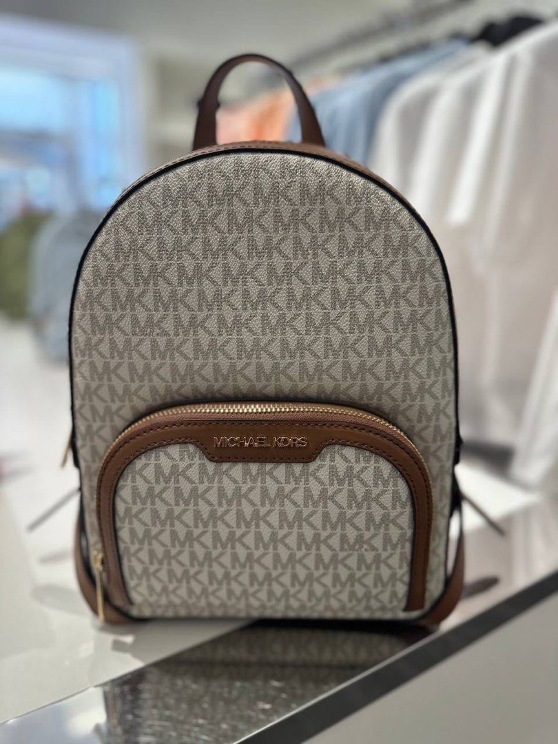 This Michael Kors backpack will  Acienda Designer Outlet  Facebook
