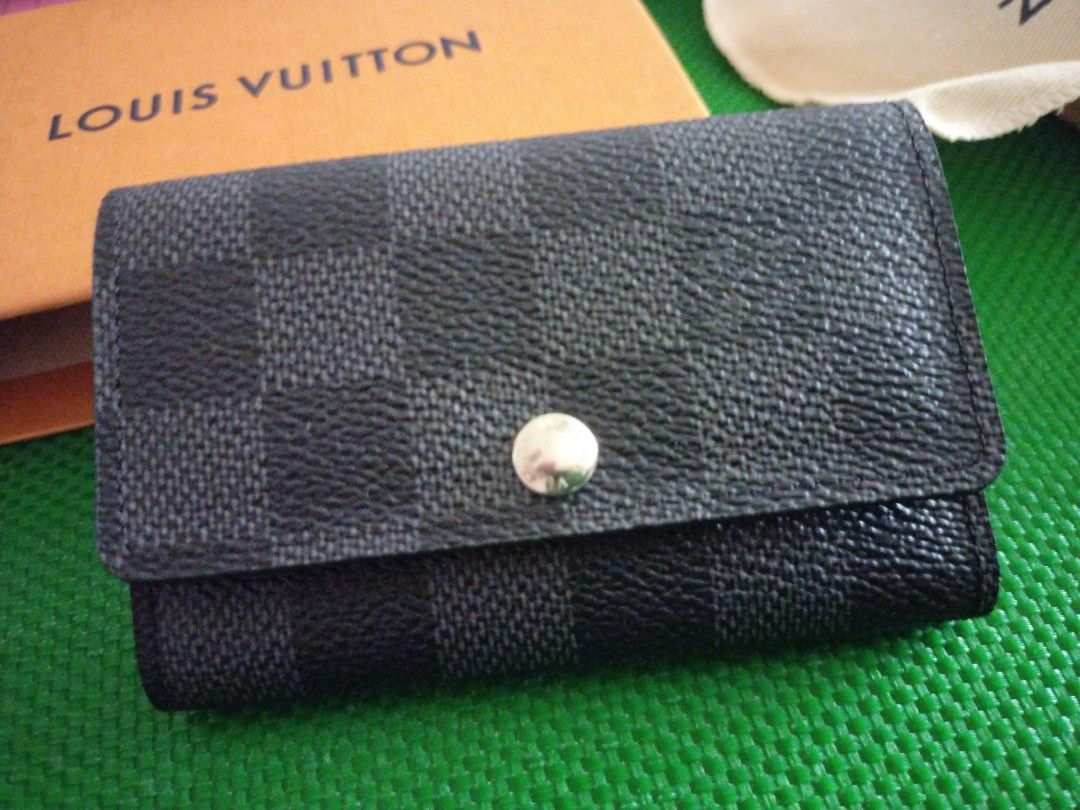 Louis Vuitton Men key pouch : Model N62662, Men's Fashion, Watches