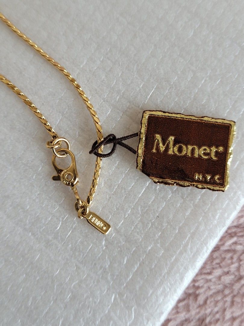 Read Description Monet Gold Pendant Gold Necklace Women s