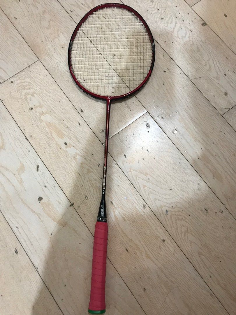 MP100 Yonex 羽毛球拍Muscle Power 100 Badminton, 運動產品, 運動與 