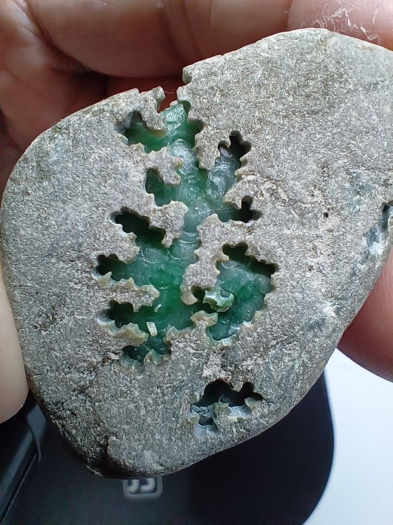 Jade/Jadéite Naturelle Du Myanmar 5,61 Carats - Couleur Verte Pourpre - Rare