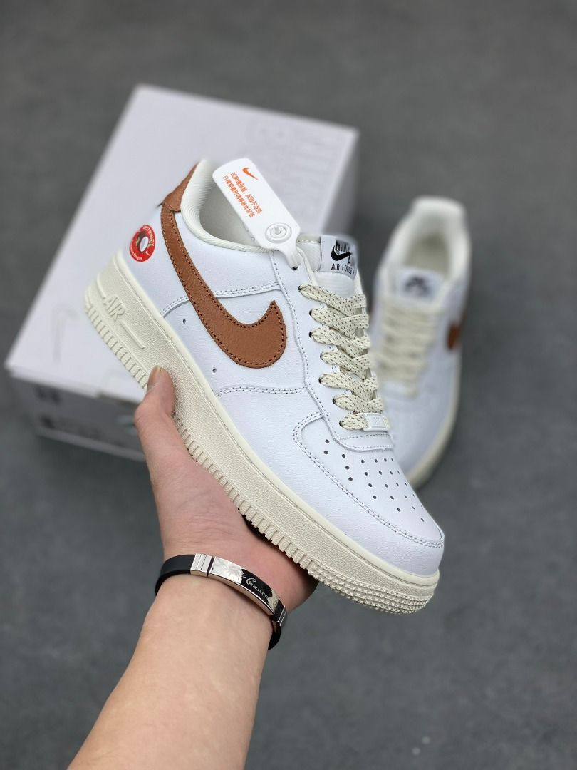 Air max vs air force sales
