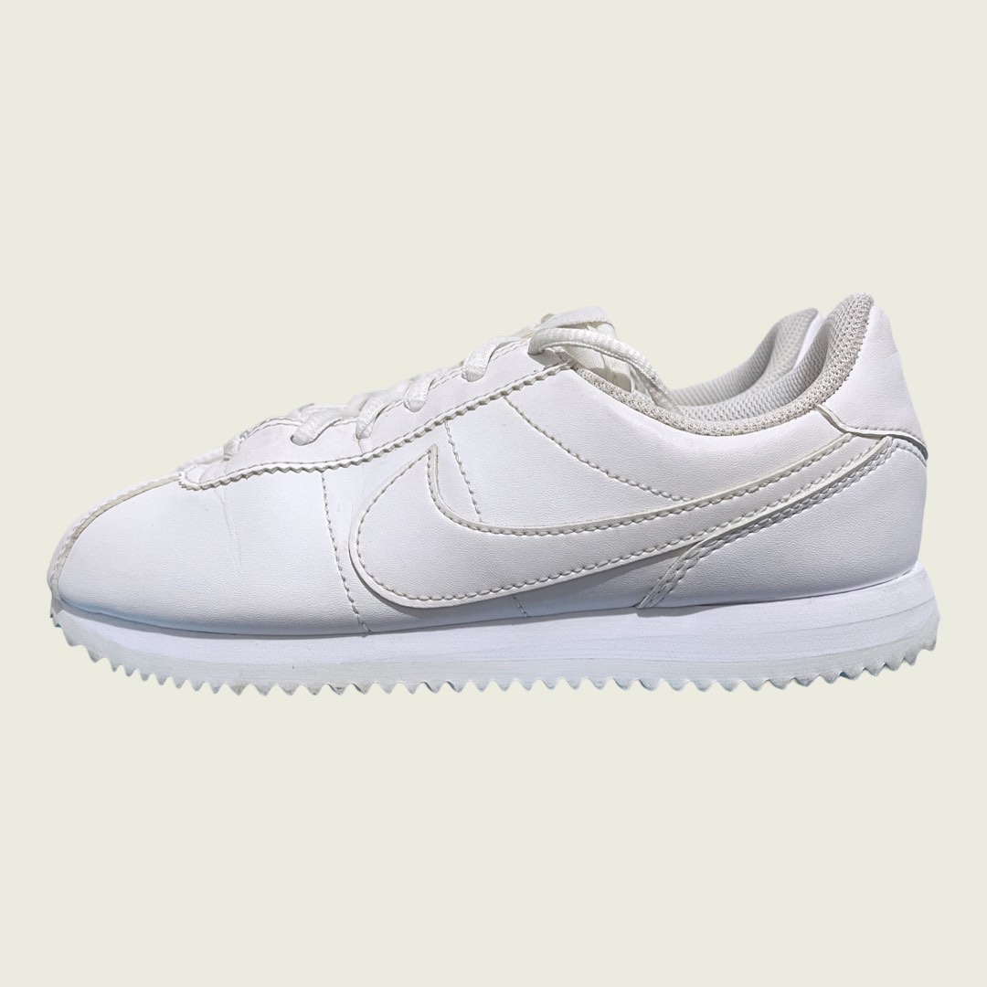 nike cortez triple white