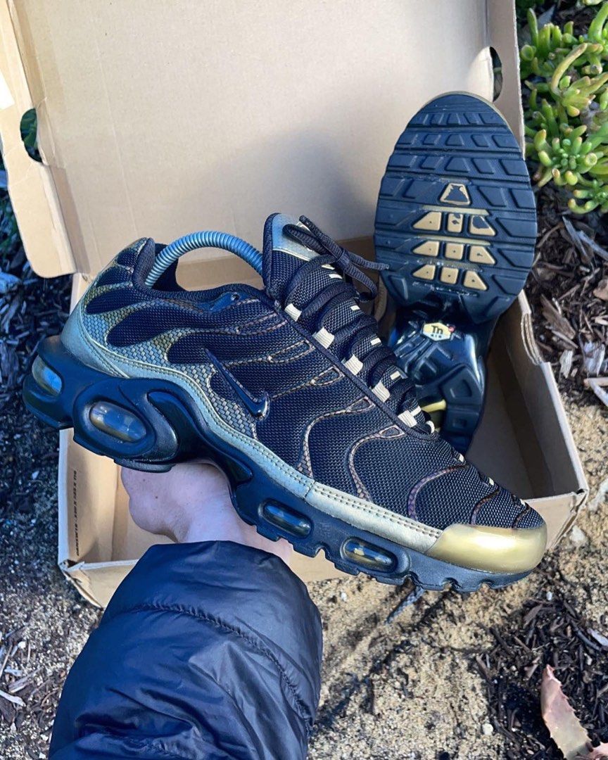 air max plus jacket