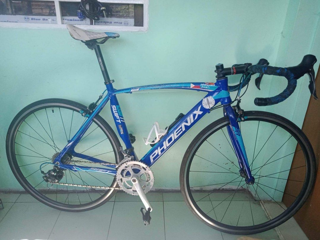 Phoenix swift 700c road online bike specs