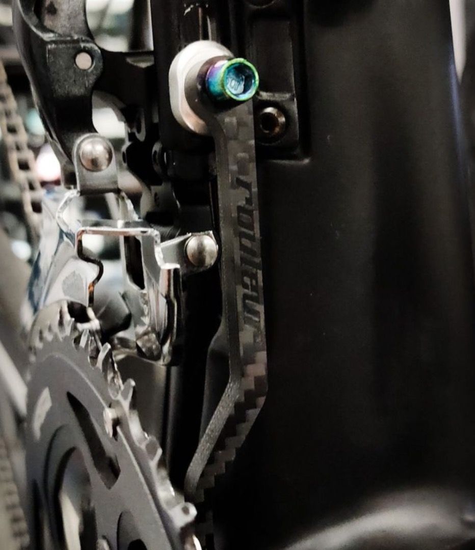 Rouleur Carbon Chain Catcher, Sports Equipment, Bicycles & Parts, Bicycles  on Carousell