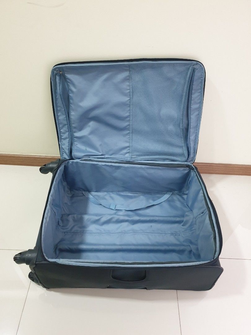 Samsonite Luggage, Hobbies & Toys, Travel, Luggage on Carousell