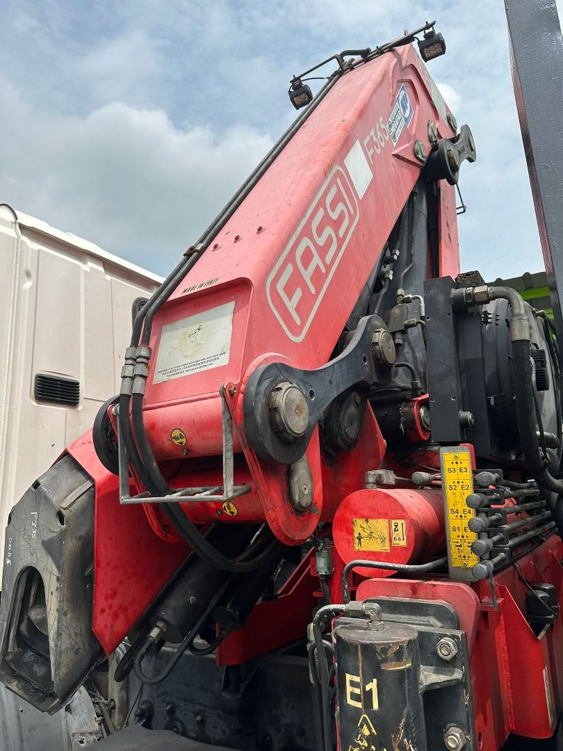 Scania P360 Lorry crane Manual, Cars, Commercial Vehicles, Used on