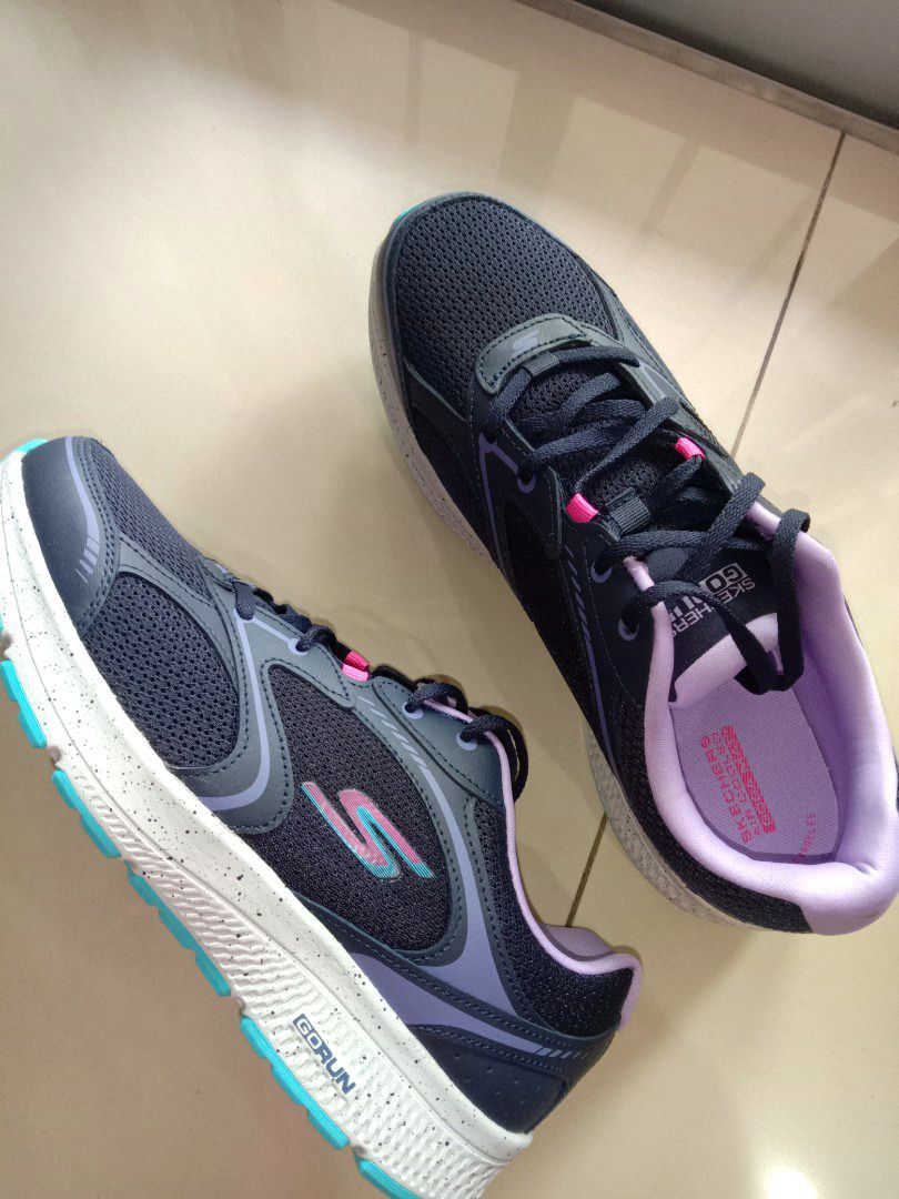Skechers Shoes Japan Limited Edition, Women's Fashion, Footwear, Sneakers  on Carousell