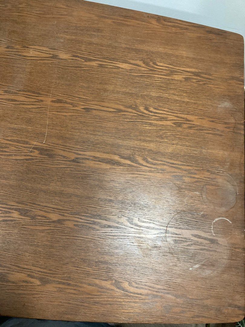 Solid wood dining table (Category: Tables & Sets) located in Singapore. Submitted by ooooolongtea (Listing ID 1228886045, Image 3). Description: 150x90x75.