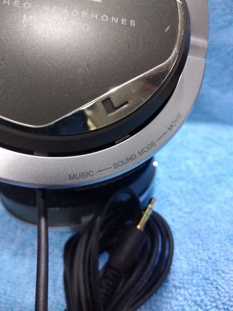 Sony Stereo Headphone MDRXD200, Audio, Headphones & Headsets on Carousell
