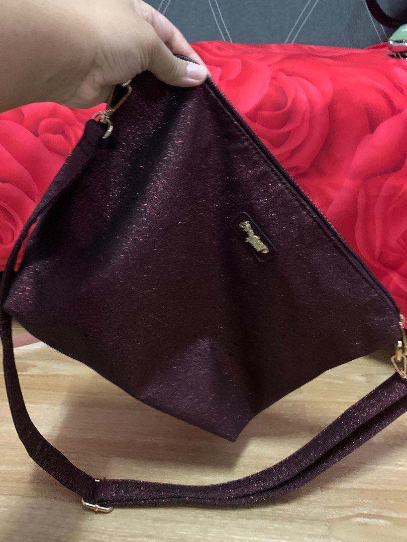 Strawberry queen handbag Women s Fashion Bags Wallets Shoulder Bags on Carousell