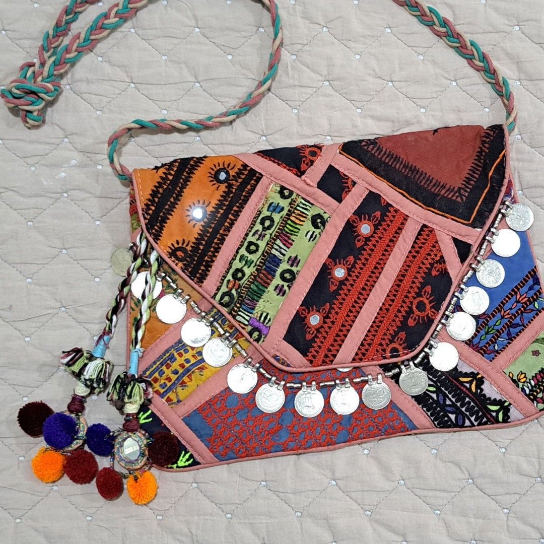 Tas banjara on Carousell