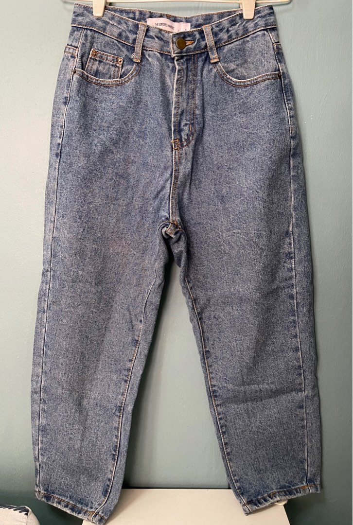 TEM jeans, Women's Fashion, Bottoms, Jeans & Leggings on Carousell