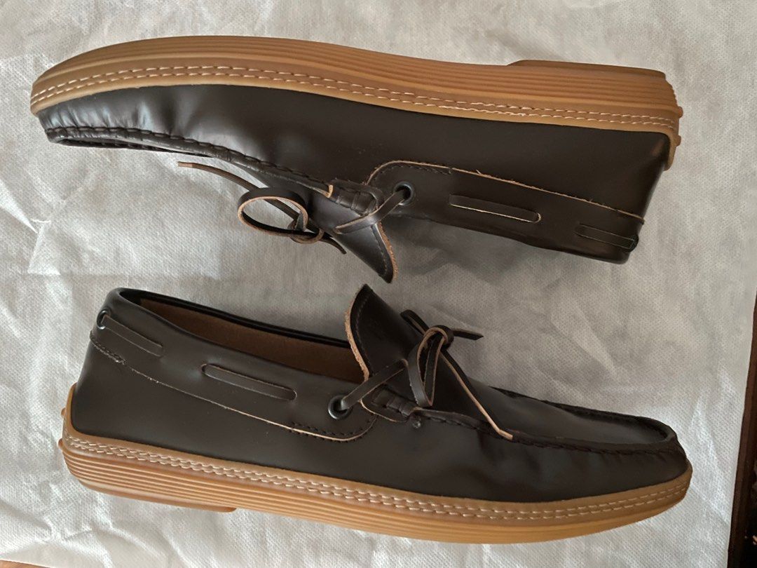Tod's deals boat shoes