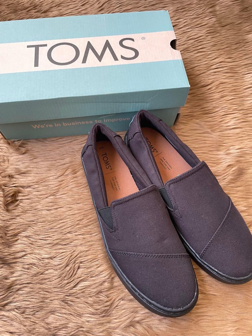 TOMS Luca Slip On Leather Black Shoes Size 5 Women s Fashion Footwear Flats Sandals on Carousell