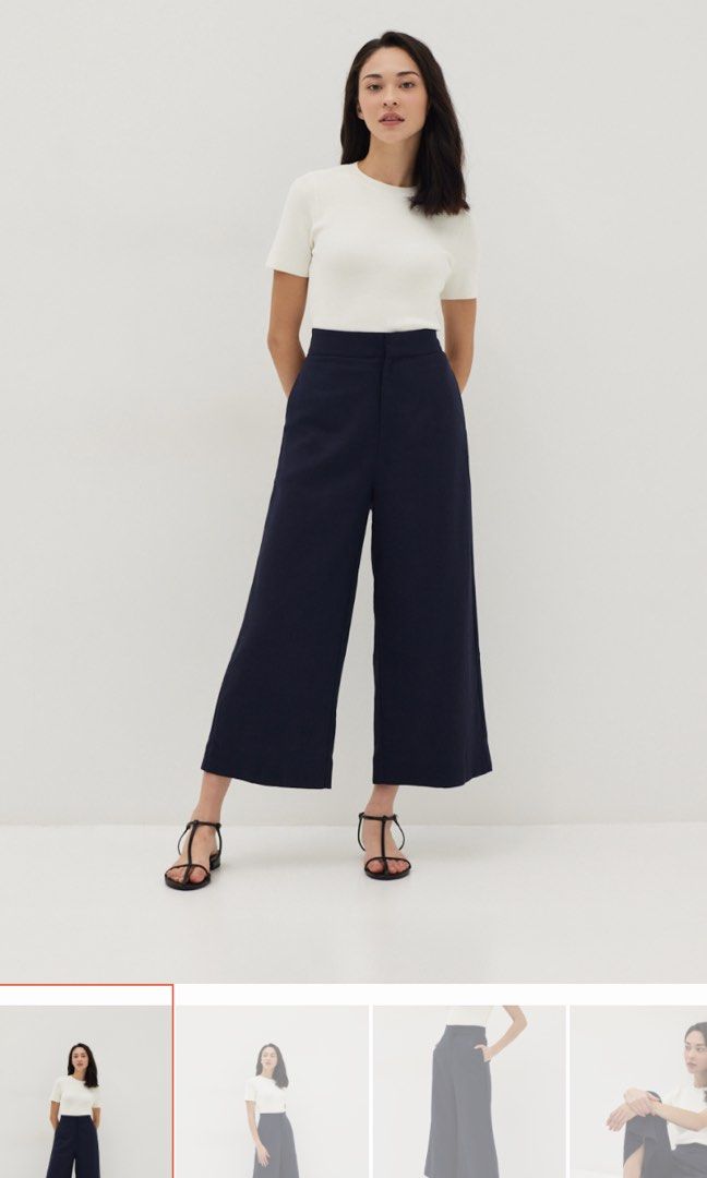 Uniqlo Wide Leg Flare U pants Cropped, Women's Fashion, Bottoms, Jeans u0026  Leggings on Carousell
