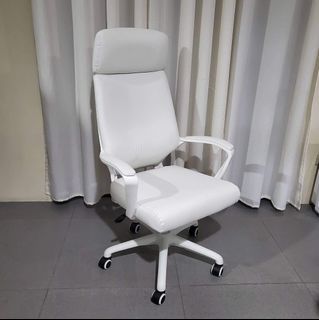 White Penelope Office Swivel Chair
