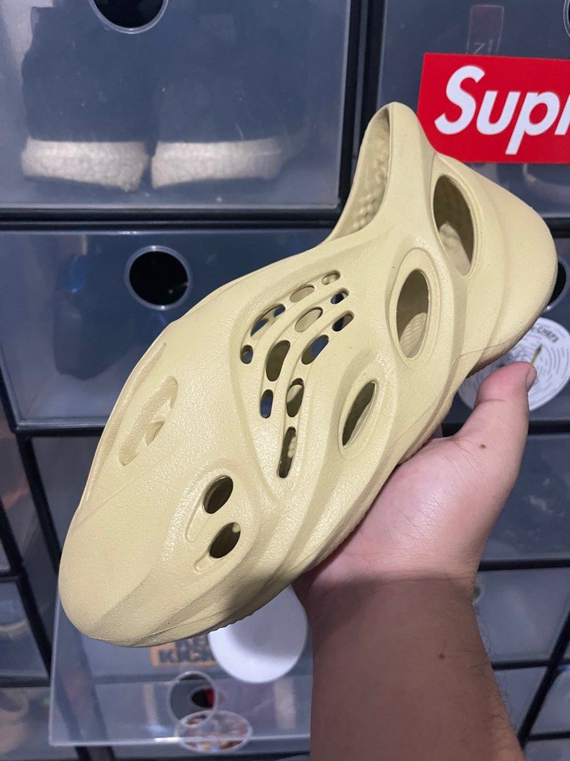 Yeezy Foam Runner Sulfur on Carousell