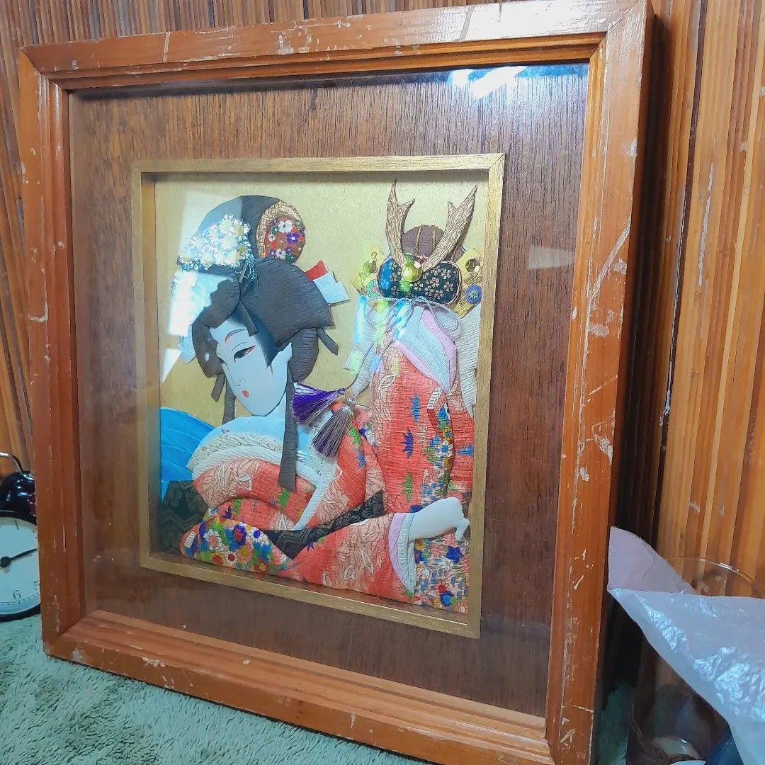 3d Art Geisha On Frame (Category: Frames & Pictures) located in Malolos. Submitted by jestrelita (Listing ID 1229029997, Image 3). Description: 3d Art Geisha On Frame P1200 only - 39.5cm x 42.5cm x 4.5cm - with light scratches on a solid wood frame - 3d geisha on kimono holding kabuto helmet - good condition 🇯🇵🏯👘👺🗾🍱🎎🍜🍙.