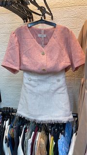 粉色小香套裝890$購入