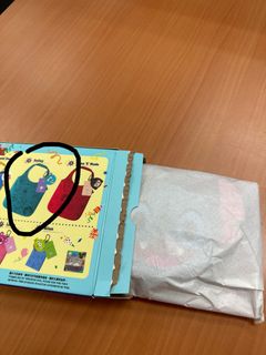 （分類：）位於 。 由 lililac.studio 提交（商品編號 1228962119，圖片 1）。簡介： 。