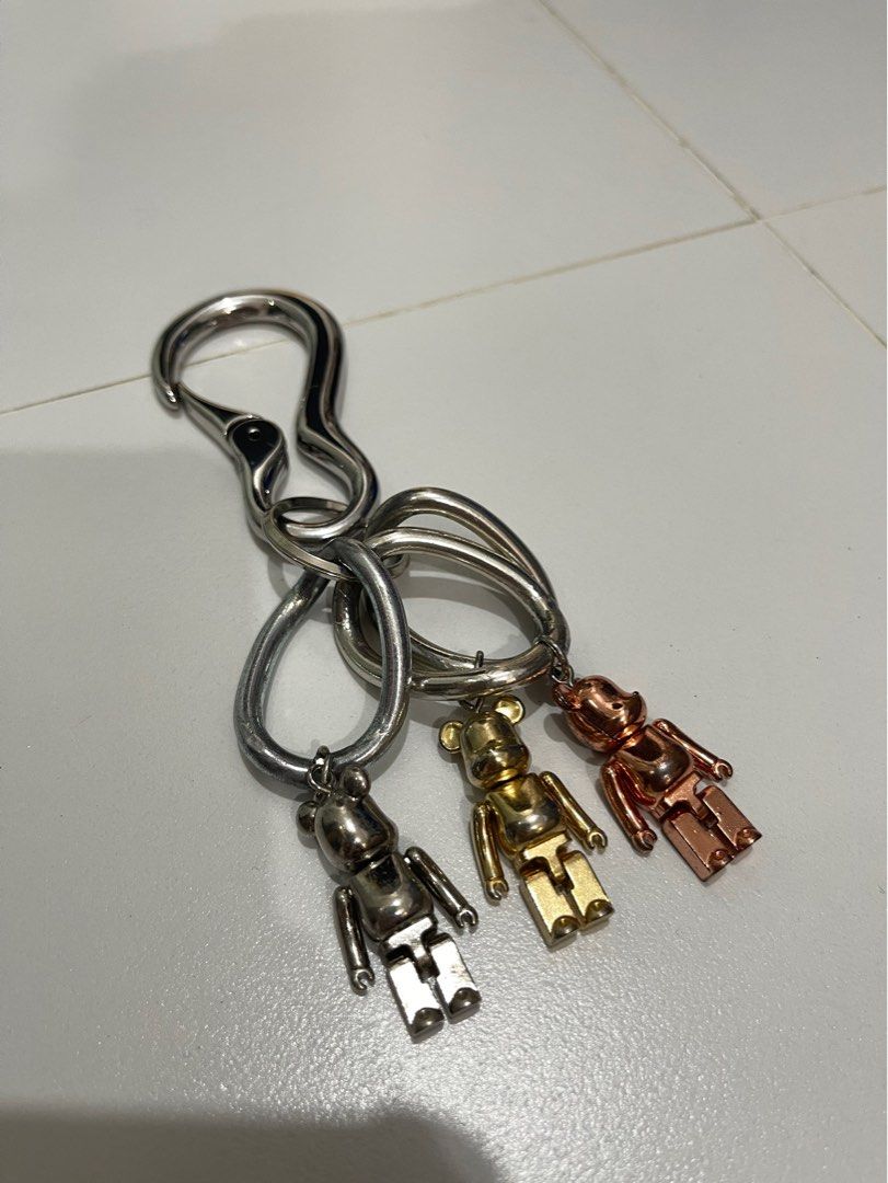 Comme des outlet garcons keychain