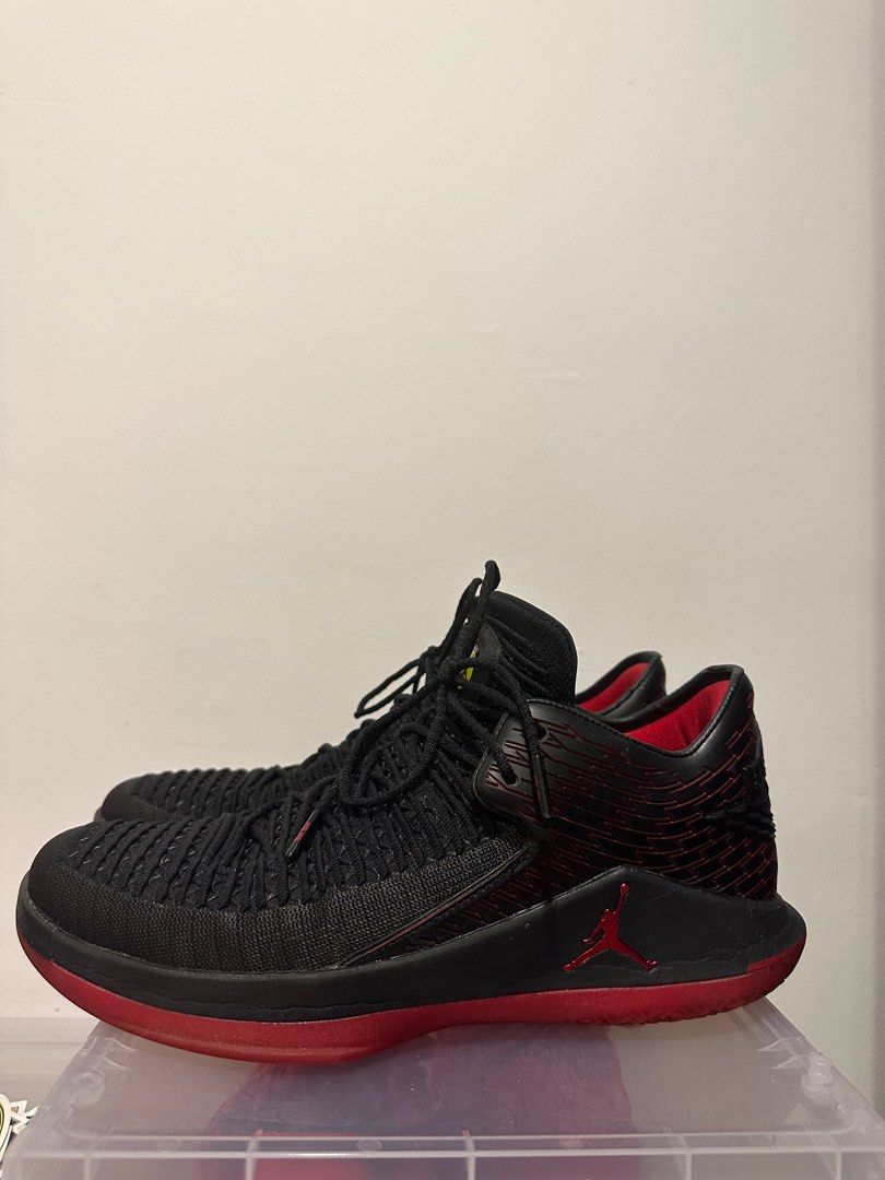 Jordan deals 32 xi