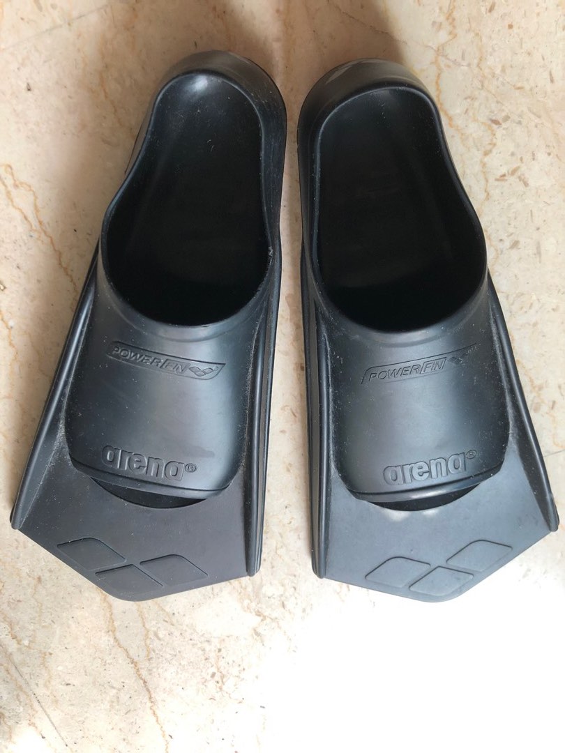 Arena Powerfin Hook Swim Training Fins, Sports Equipment, Other Sports