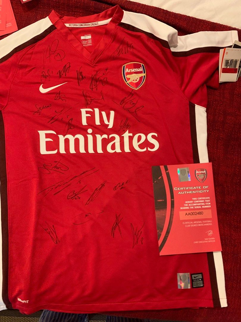Arsenal Team 2008 -2009 signed jeresy, Hobbies & Toys, Memorabilia ...