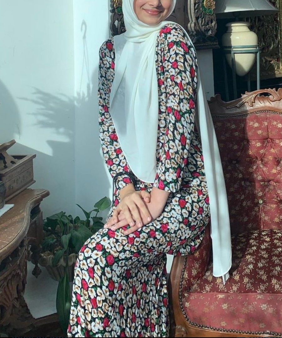 Baju top kurung floral