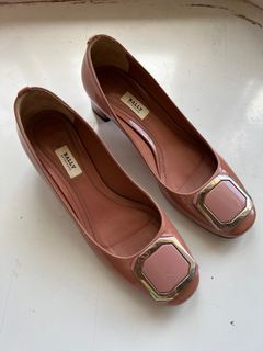BALLY pink heels