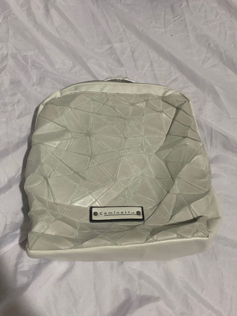 baobao cute backpack (Category: Backpacks) located in Angeles City. Submitted by declutterbybells (Listing ID 1229040133, Image 1). Description: ask for details :>.